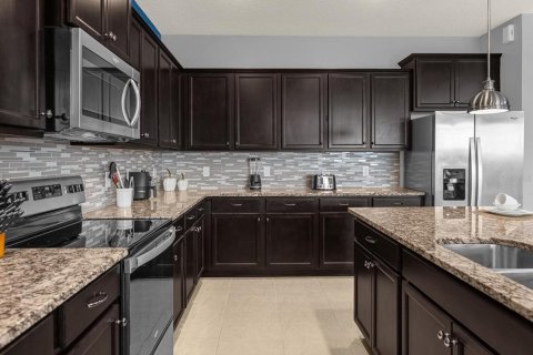 Villa ou maison à vendre à Davenport, Floride: 10 chambres, 408.68 m2 № 2431803 - photo 6