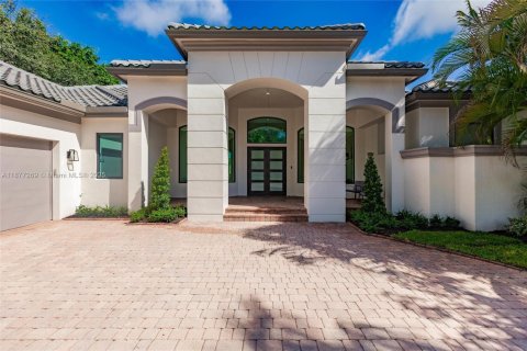 Casa en venta en Davie, Florida, 5 dormitorios, 363.25 m2 № 1927862 - foto 3