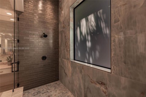 Casa en venta en Davie, Florida, 5 dormitorios, 363.25 m2 № 1927862 - foto 19