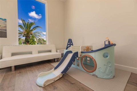 Casa en venta en Davie, Florida, 5 dormitorios, 363.25 m2 № 1927862 - foto 16