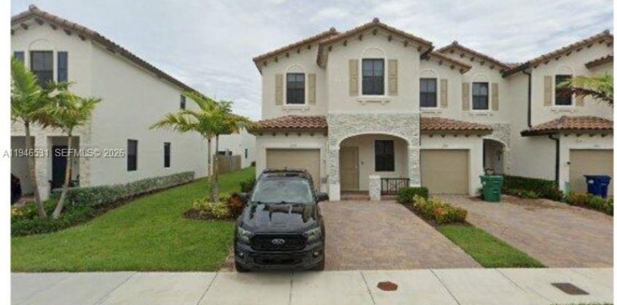 Immobilier commercial à Homestead, Floride 157.47 m2 № 2002644