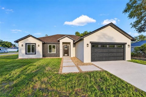 Villa ou maison à Ocala, Floride 4 chambres, 173.08 m2 № 2427220