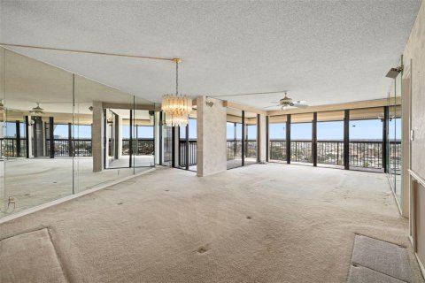 Condo in Saint Pete Beach, Florida, 2 bedrooms  № 1777141 - photo 3