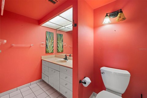 Condo in Saint Pete Beach, Florida, 2 bedrooms  № 1777141 - photo 21