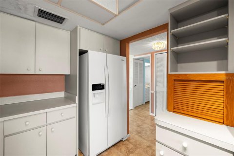 Condo in Saint Pete Beach, Florida, 2 bedrooms  № 1777141 - photo 15