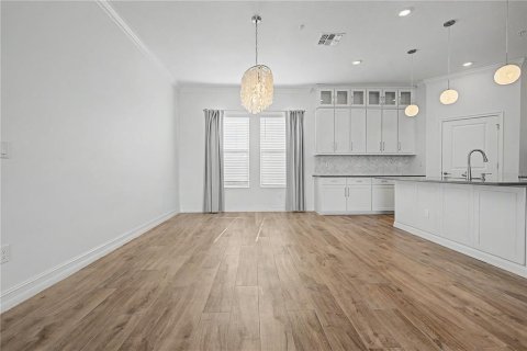 Adosado en venta en Tampa, Florida, 4 dormitorios, 260.5 m2 № 2267535 - foto 10