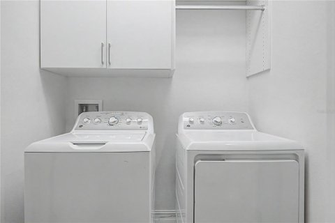 Adosado en venta en Tampa, Florida, 4 dormitorios, 260.5 m2 № 2267535 - foto 28