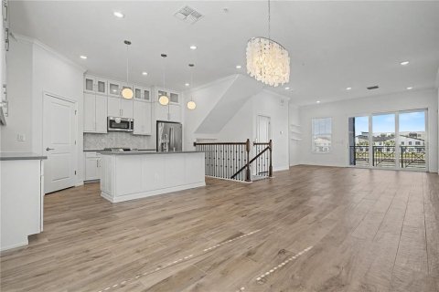 Adosado en venta en Tampa, Florida, 4 dormitorios, 260.5 m2 № 2267535 - foto 11