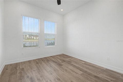 Adosado en venta en Tampa, Florida, 4 dormitorios, 260.5 m2 № 2267535 - foto 5