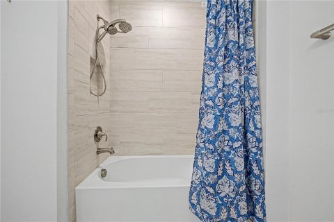 Adosado en venta en Tampa, Florida, 4 dormitorios, 260.5 m2 № 2267535 - foto 26