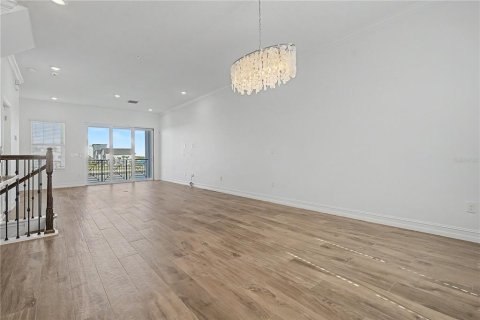 Adosado en venta en Tampa, Florida, 4 dormitorios, 260.5 m2 № 2267535 - foto 17