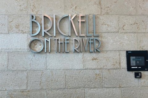 Condo in Miami, Florida, 2 bedrooms  № 2045696 - photo 6