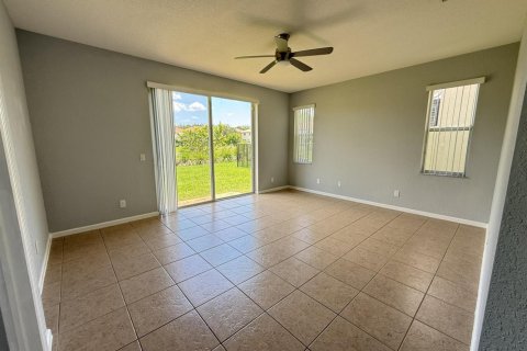 Casa en alquiler en Lake Worth, Florida, 3 dormitorios, 169.83 m2 № 2271290 - foto 13