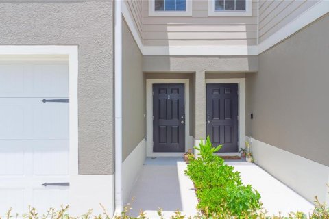 Townhouse in Davenport, Florida 3 bedrooms, 131.27 sq.m. № 1796853 - photo 4