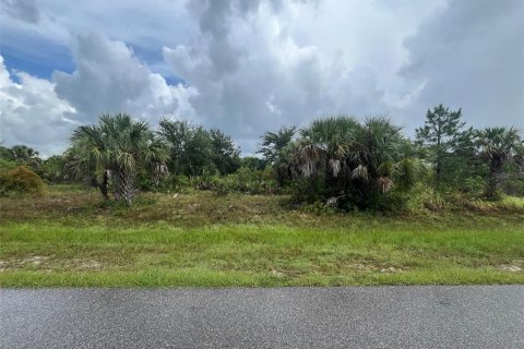 Terreno en Port Charlotte, Florida № 2203946