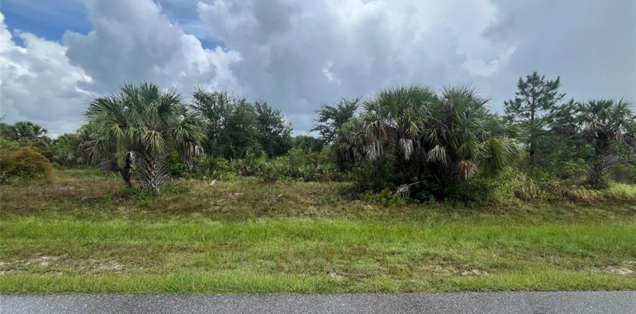 Terrain à Port Charlotte, Floride № 2203946