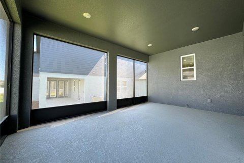 House in Minneola, Florida 4 bedrooms, 292.08 sq.m. № 2205077 - photo 19
