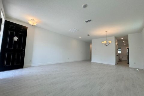 House in Minneola, Florida 4 bedrooms, 292.08 sq.m. № 2205077 - photo 21