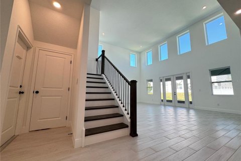 House in Minneola, Florida 4 bedrooms, 292.08 sq.m. № 2205077 - photo 5