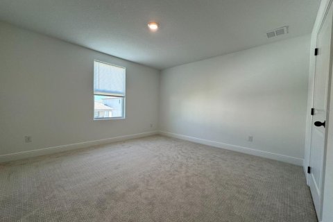 House in Minneola, Florida 4 bedrooms, 292.08 sq.m. № 2205077 - photo 27