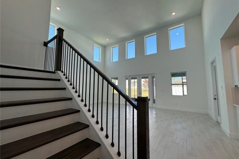 House in Minneola, Florida 4 bedrooms, 292.08 sq.m. № 2205077 - photo 7