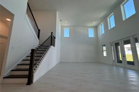 House in Minneola, Florida 4 bedrooms, 292.08 sq.m. № 2205077 - photo 6