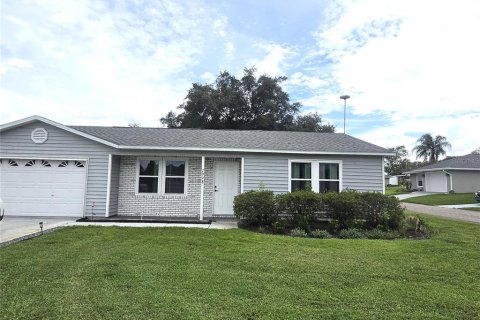 House in Lake Wales, Florida 2 bedrooms, 87.89 sq.m. № 2306026