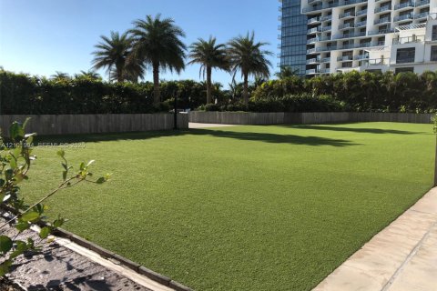 Copropriété à louer à Miami Beach, Floride: 2 chambres, 89.19 m2 № 2404273 - photo 17