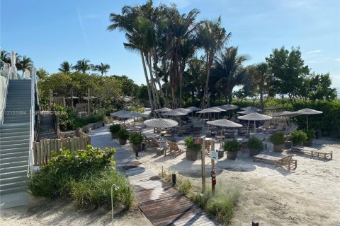 Copropriété à louer à Miami Beach, Floride: 2 chambres, 89.19 m2 № 2404273 - photo 19