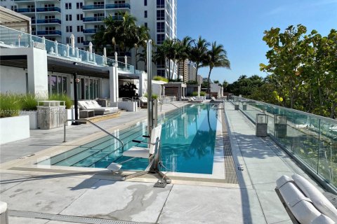 Copropriété à louer à Miami Beach, Floride: 2 chambres, 89.19 m2 № 2404273 - photo 28