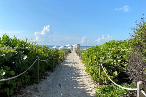 Copropriété à louer à Miami Beach, Floride: 2 chambres, 89.19 m2 № 2404273 - photo 25