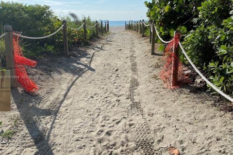 Copropriété à louer à Miami Beach, Floride: 2 chambres, 89.19 m2 № 2404273 - photo 22