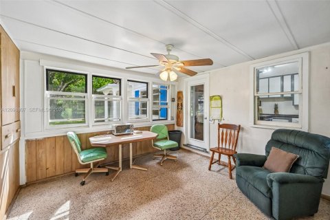 Villa ou maison à vendre à St. Lucie, Floride: 4 chambres, 169.45 m2 № 2399880 - photo 23