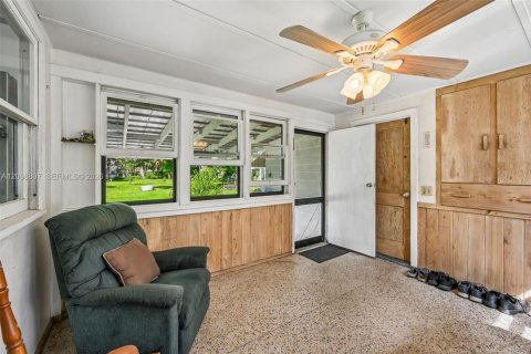 Villa ou maison à vendre à St. Lucie, Floride: 4 chambres, 169.45 m2 № 2399880 - photo 24