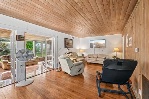 Villa ou maison à vendre à St. Lucie, Floride: 4 chambres, 169.45 m2 № 2399880 - photo 2