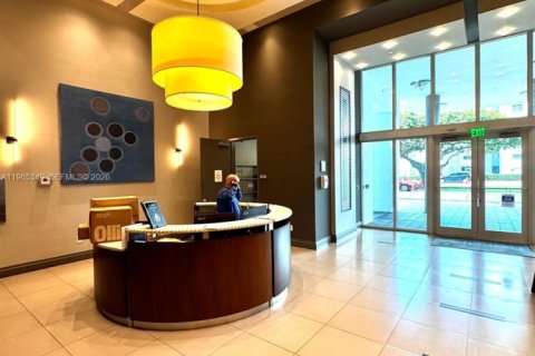 Condo in Miami, Florida, 1 bedroom  № 2026952 - photo 9