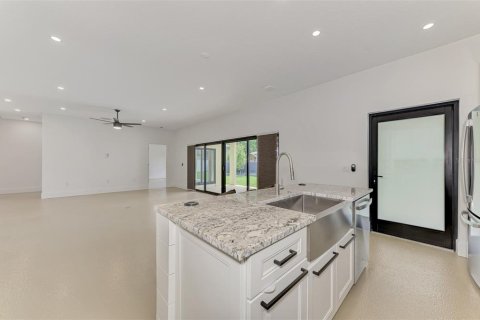 Casa en alquiler en Sarasota, Florida, 3 dormitorios, 153.29 m2 № 1831838 - foto 19