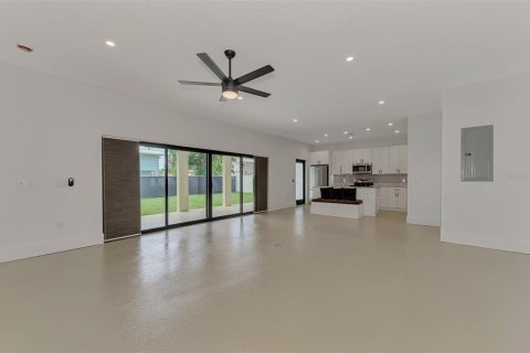 Casa en alquiler en Sarasota, Florida, 3 dormitorios, 153.29 m2 № 1831838 - foto 9