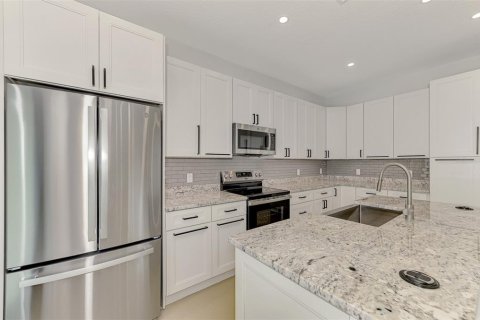Casa en alquiler en Sarasota, Florida, 3 dormitorios, 153.29 m2 № 1831838 - foto 16