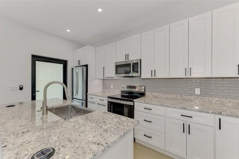 Casa en alquiler en Sarasota, Florida, 3 dormitorios, 153.29 m2 № 1831838 - foto 15