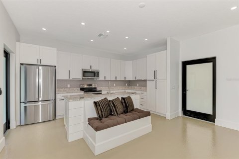 Casa en alquiler en Sarasota, Florida, 3 dormitorios, 153.29 m2 № 1831838 - foto 12