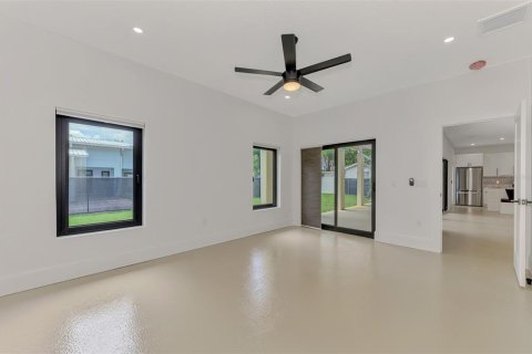 Casa en alquiler en Sarasota, Florida, 3 dormitorios, 153.29 m2 № 1831838 - foto 22