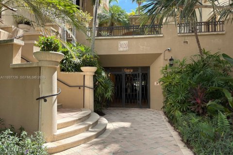 Condo in Sunrise, Florida, 2 bedrooms  № 1995739 - photo 3