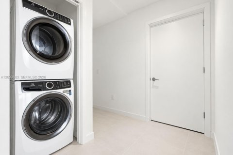 Copropriété à vendre à Miami, Floride: 1 chambre, 112.97 m2 № 2407602 - photo 17