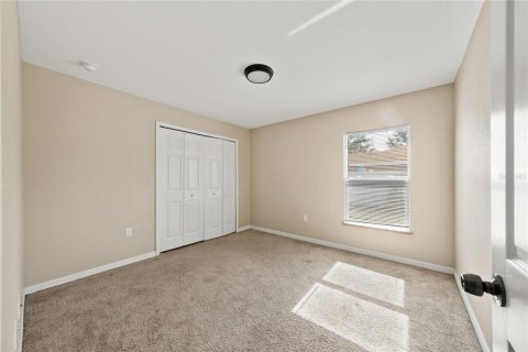 House in Winter Haven, Florida 3 bedrooms, 133.78 sq.m. № 1870356 - photo 8