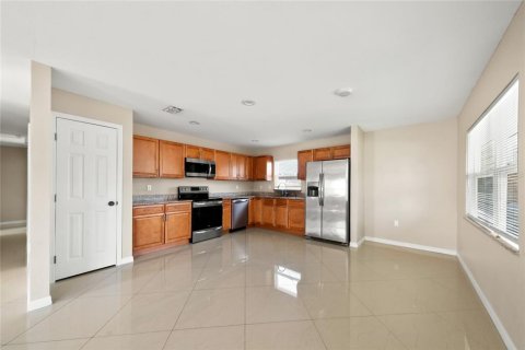 House in Winter Haven, Florida 3 bedrooms, 133.78 sq.m. № 1870356 - photo 4