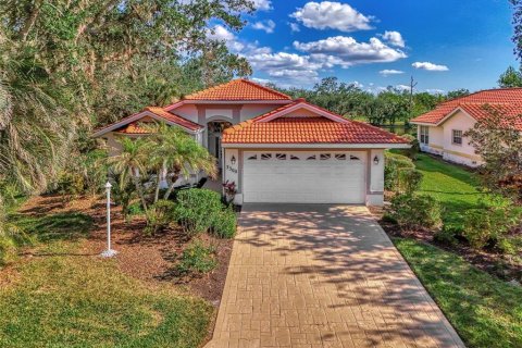 House in Port Charlotte, Florida 2 bedrooms, 151.52 sq.m. № 1734890 - photo 1