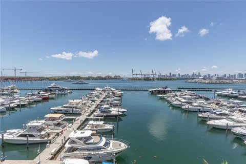 Снять в аренду квартиру в Майами-Бич, Флорида 2 спальни, 104.98м2, № 2034508 - фото 22