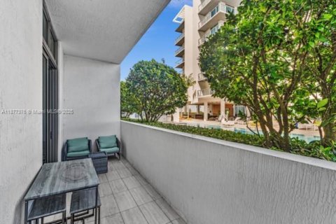 Купить кондоминиум в Майами, Флорида 1 спальня, 69.03м2, № 1927266 - фото 24