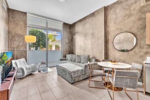 Купить кондоминиум в Майами, Флорида 1 спальня, 69.03м2, № 1927266 - фото 15